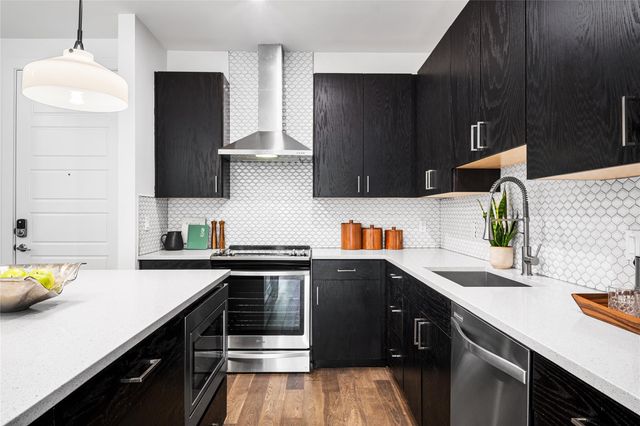 1615 E 7th ST 208, Austin, TX 78702