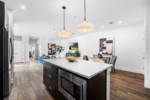 1615 E 7th ST 208, Austin, TX 78702