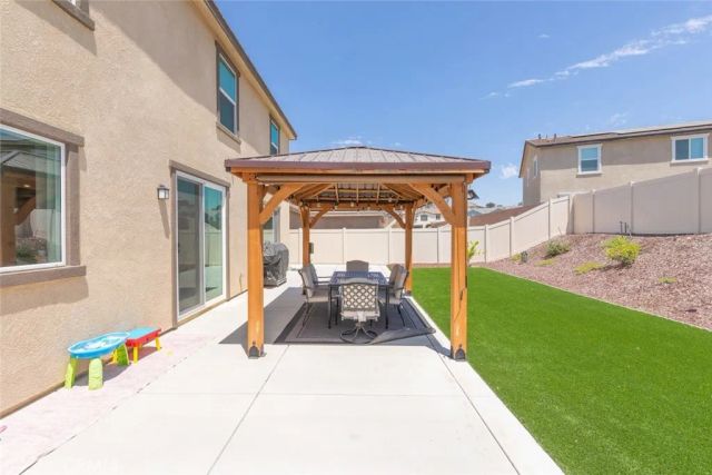 4836 Sicily Drive, Lake Elsinore, CA 92530
