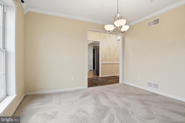 63 LONGWOOD DR, Mechanicsburg, PA 17050