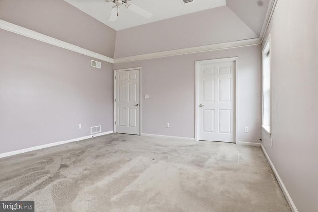 63 LONGWOOD DR, Mechanicsburg, PA 17050