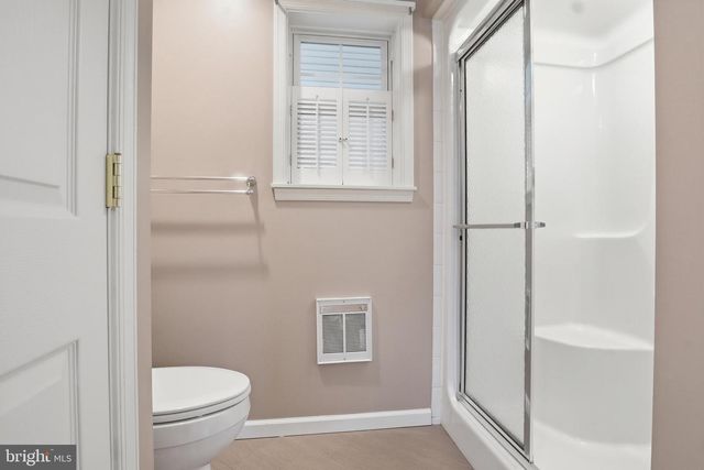 63 LONGWOOD DR, Mechanicsburg, PA 17050