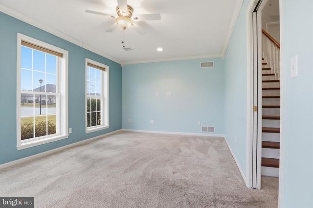 63 LONGWOOD DR, Mechanicsburg, PA 17050