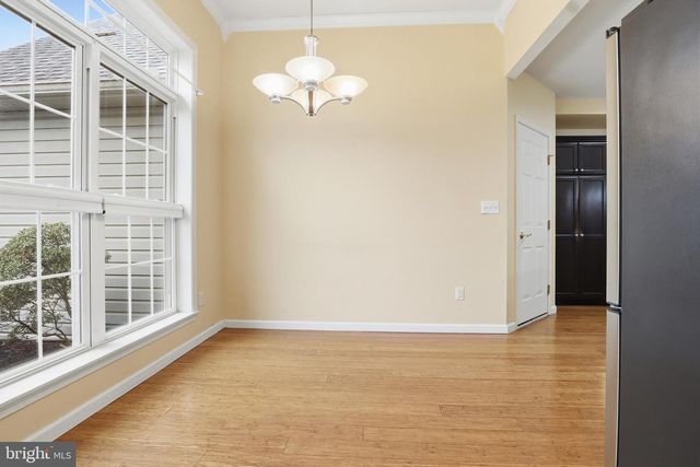 63 LONGWOOD DR, Mechanicsburg, PA 17050