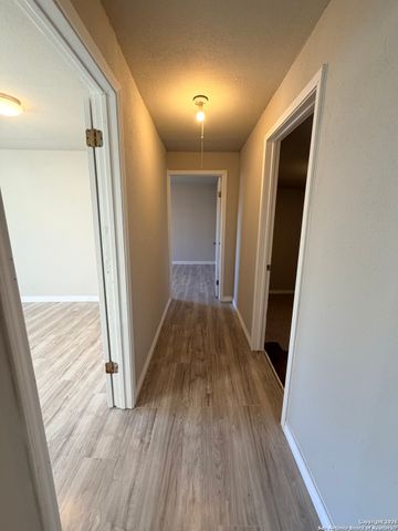 1222 BRIGHTON B, San Antonio, TX 78211