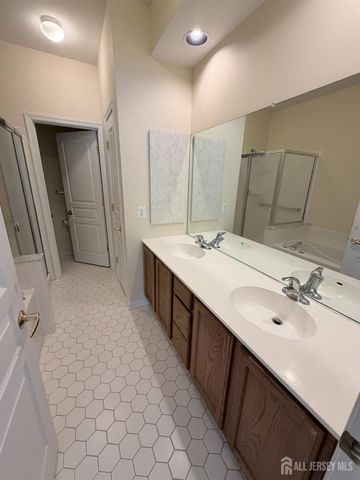 556 NE Harrier Drive, Monroe, NJ 08831
