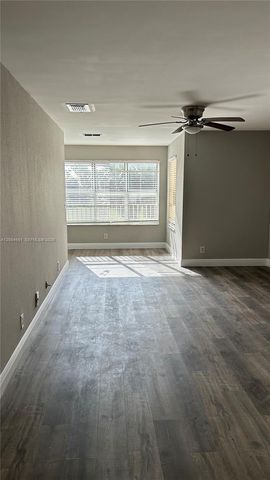 3430 N Pinewalk Dr N 624, Margate, FL 33063