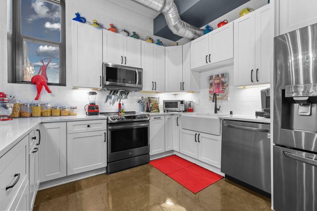 350 Saint Peter Street 512, Saint Paul, MN 55102