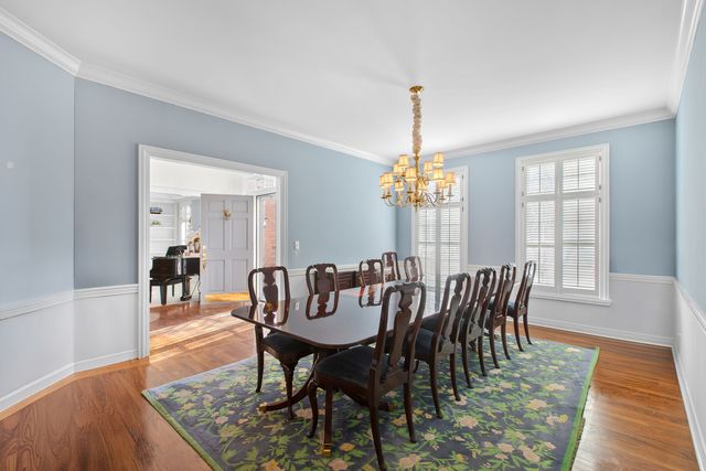 130 Carriage Trail, Barrington, IL 60010