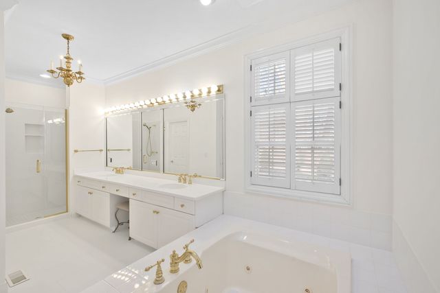 130 Carriage Trail, Barrington, IL 60010