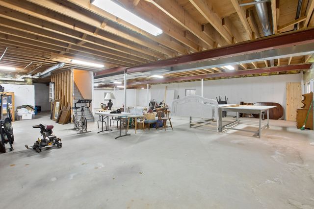 130 Carriage Trail, Barrington, IL 60010