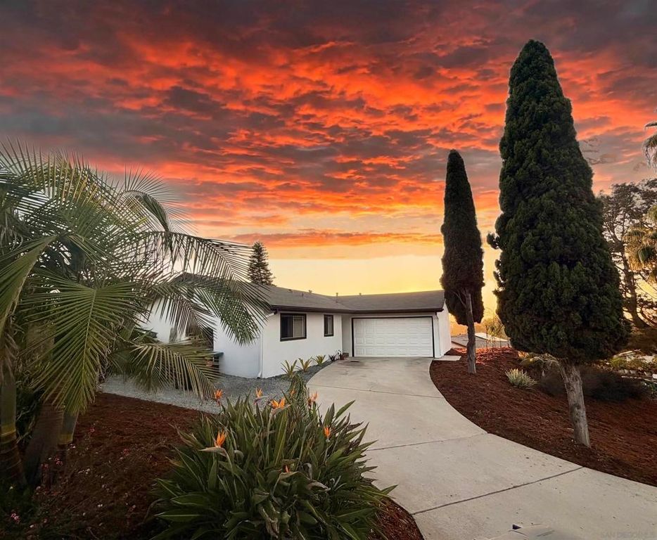 951 Emma, Cardiff By The Sea, CA 92007 — exterior