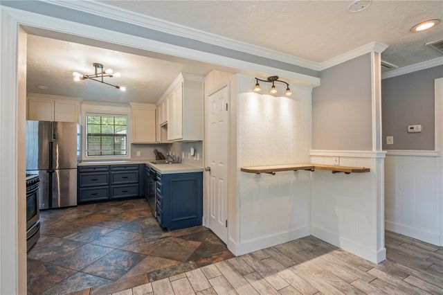 4801 44th Street, Dickinson, TX 77539