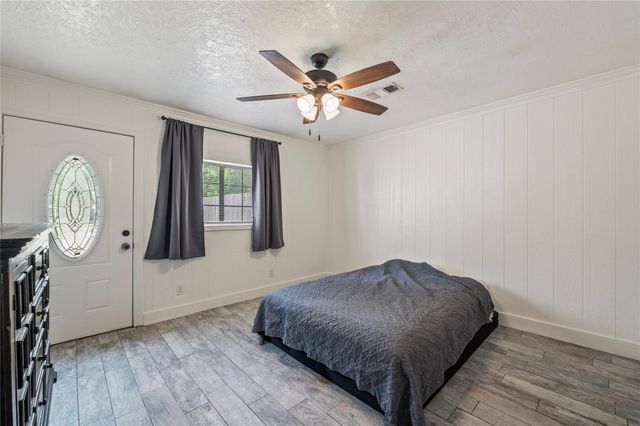 4801 44th Street, Dickinson, TX 77539
