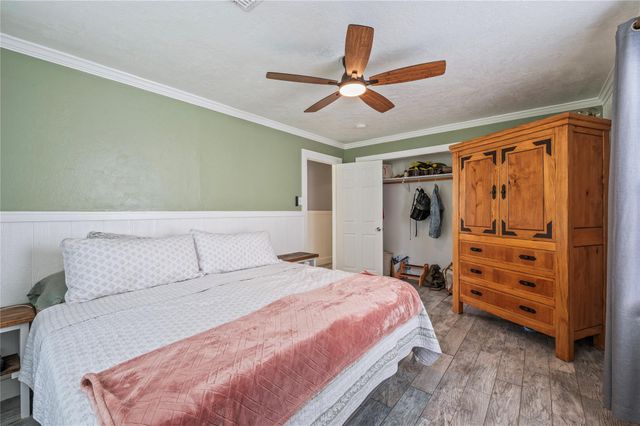 4801 44th Street, Dickinson, TX 77539