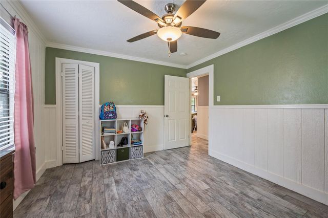 4801 44th Street, Dickinson, TX 77539