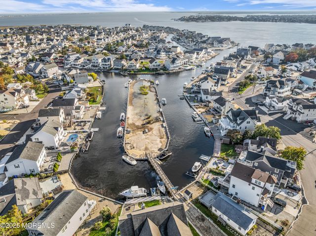 51 Vanard Drive, Brick, NJ 08723