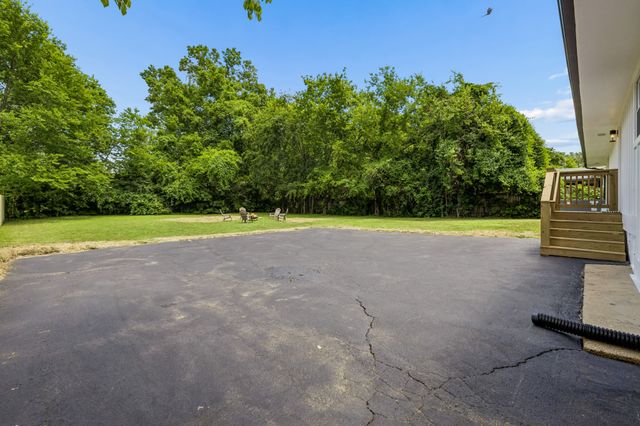 812 Tuckahoe Dr, Madison, TN 37115