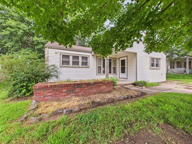 711 S Central Ave, Mulvane, KS 67110