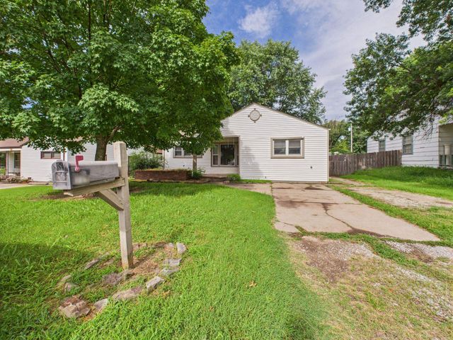 711 S Central Ave, Mulvane, KS 67110