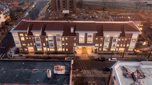 310 E 18th Street 201, Minneapolis, MN 55404