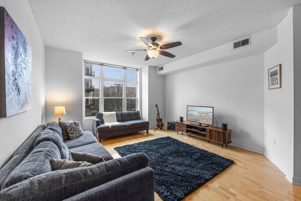310 E 18th Street 201, Minneapolis, MN 55404 — photo 2