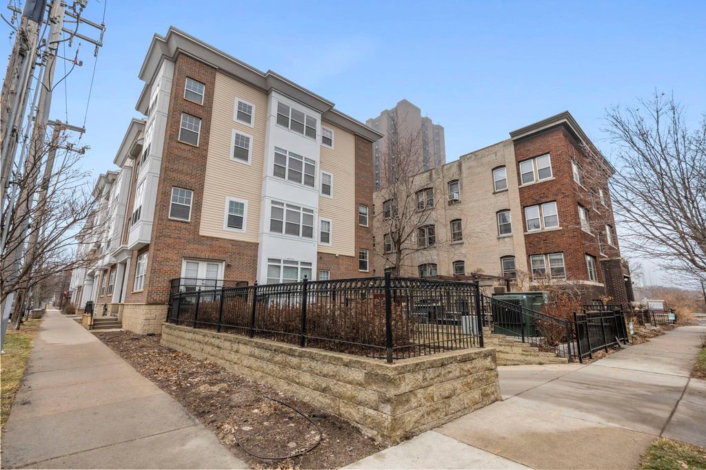 310 E 18th Street 201, Minneapolis, MN 55404 — photo 5