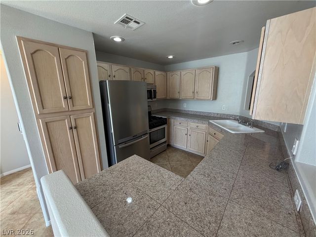 2050 West Warm Springs Road 4011, Henderson, NV 89014