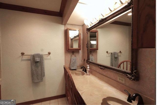 153 January Lane, Ellijay, GA 30540