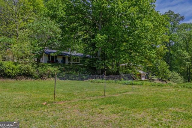 153 January Lane, Ellijay, GA 30540