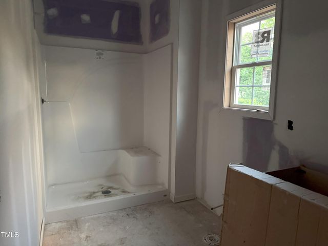 101 Hickory Avenue, Broadway, NC 27505