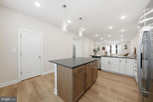 7220 MOUNTAINEER DR, Alexandria, VA 22306