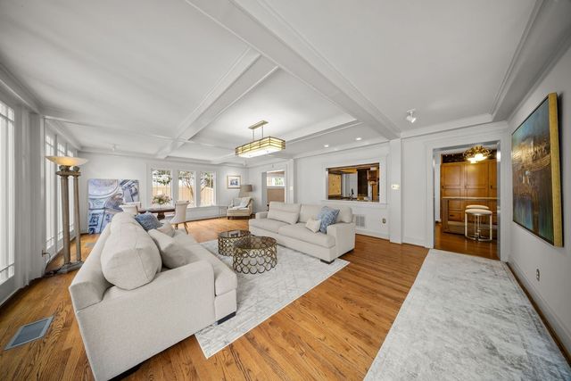 5617 Swiss Avenue, Dallas, TX 75214