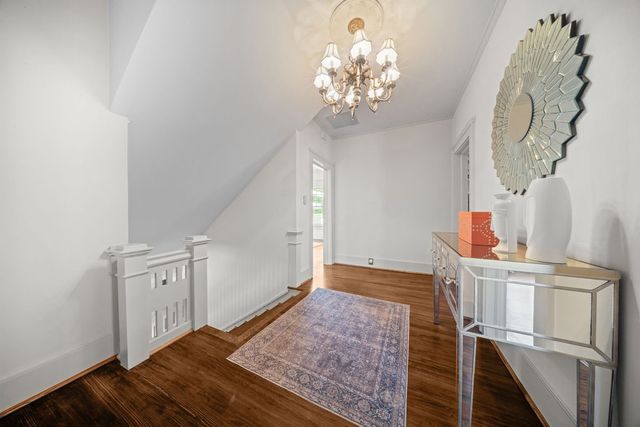 5617 Swiss Avenue, Dallas, TX 75214