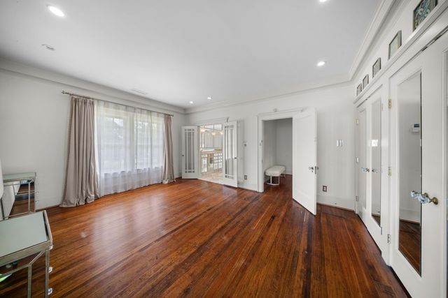 5617 Swiss Avenue, Dallas, TX 75214