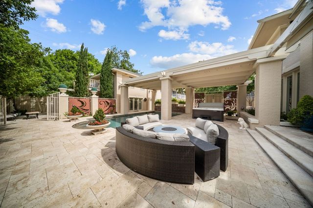 5617 Swiss Avenue, Dallas, TX 75214