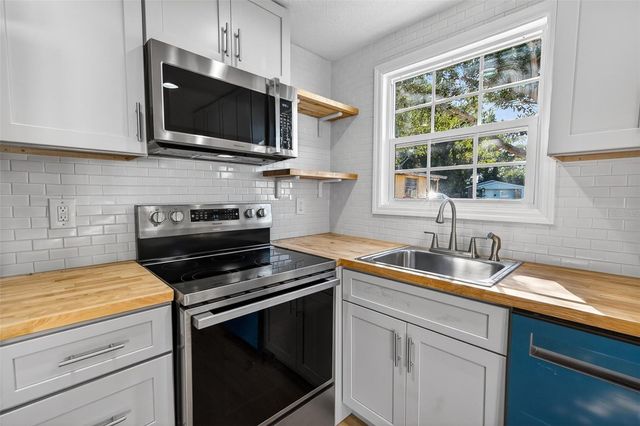 4545 12TH AVENUE S, St Petersburg, FL 33711