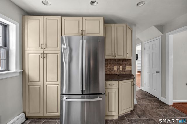 4 Copper Ridge Circle 4, Guilford, CT 06437