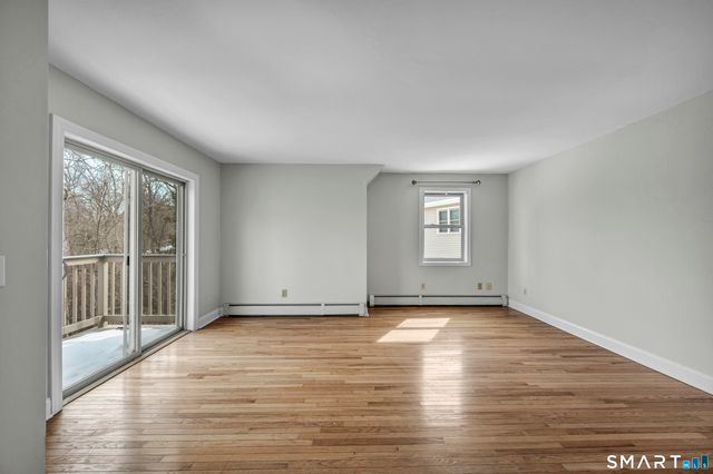 4 Copper Ridge Circle 4, Guilford, CT 06437