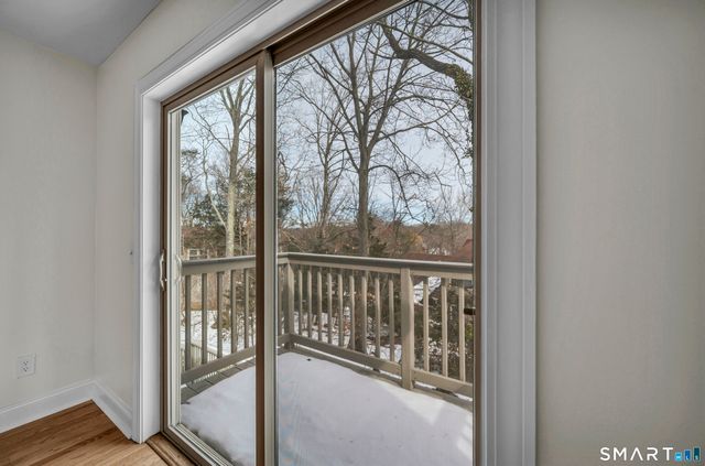 4 Copper Ridge Circle 4, Guilford, CT 06437