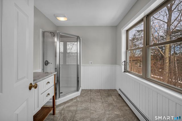 4 Copper Ridge Circle 4, Guilford, CT 06437