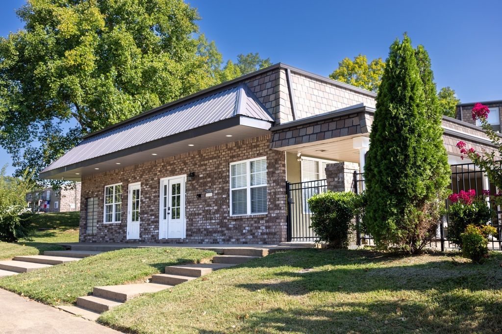 311 Hawkins Rd Apt E4, Clarksville, TN 37040