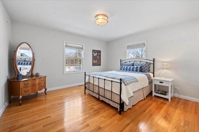 1831 Farm Road, Lake Forest, IL 60045