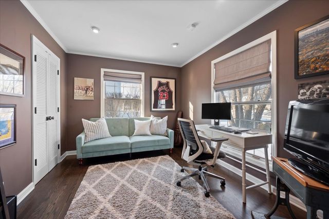 1831 Farm Road, Lake Forest, IL 60045