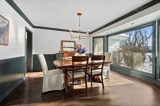 1831 Farm Road, Lake Forest, IL 60045