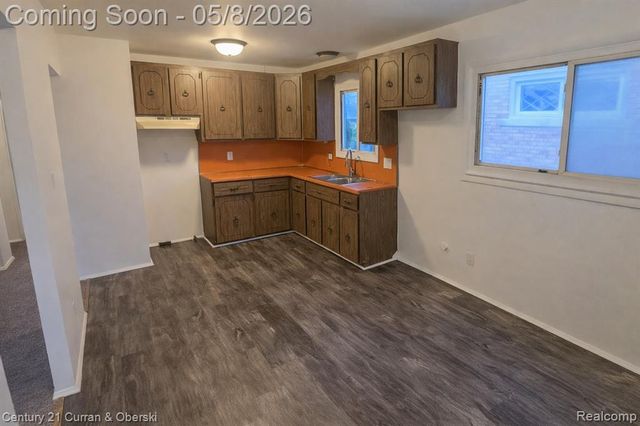 4030 W Davison, Detroit, MI 48238
