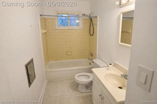 4030 W Davison, Detroit, MI 48238