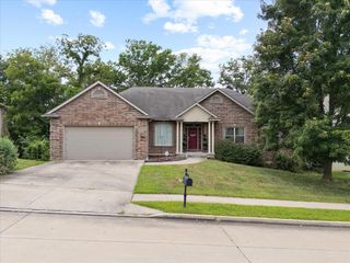 3903 DEER FOOT WAY, Columbia, MO 65203