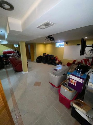 12222 S Wentworth Avenue, Chicago, IL 60628