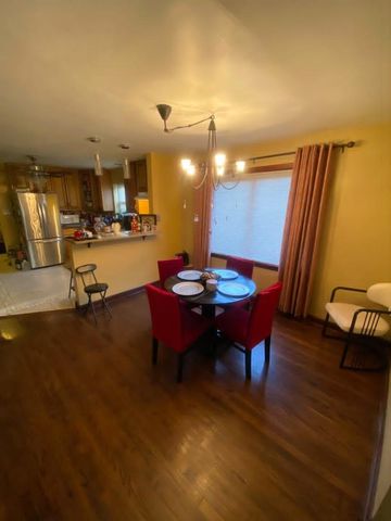 12222 S Wentworth Avenue, Chicago, IL 60628
